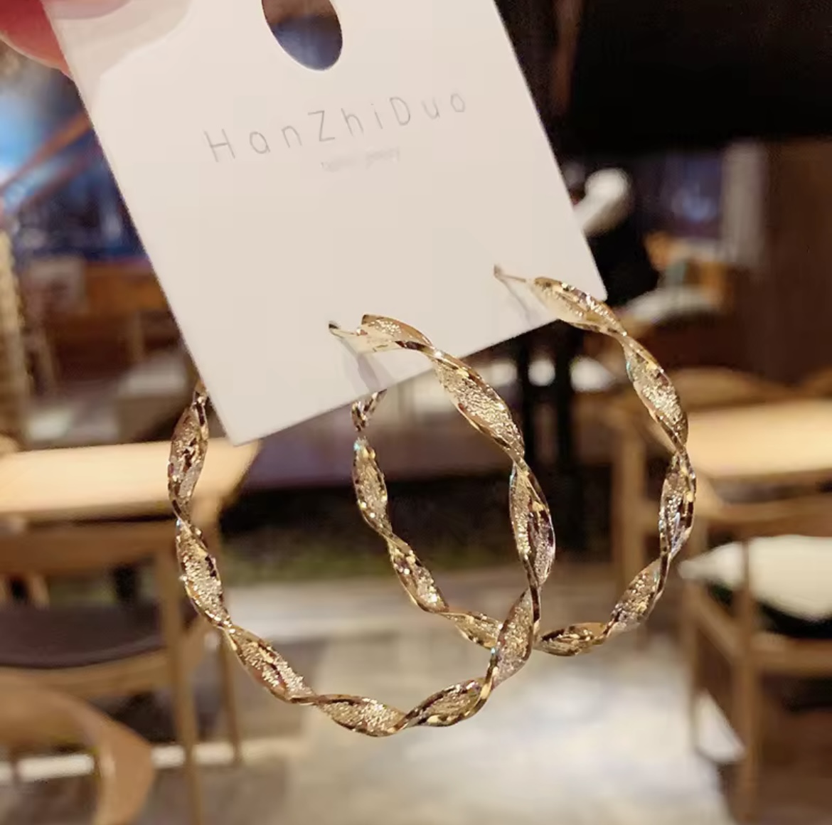Twisted Leaf-Pattern Gold Hoop Earrings